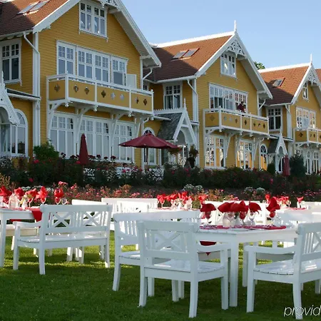 Hotel Solstrand & Bad Osøyro