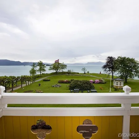 Hotel Solstrand Hotel&bad Osøyro