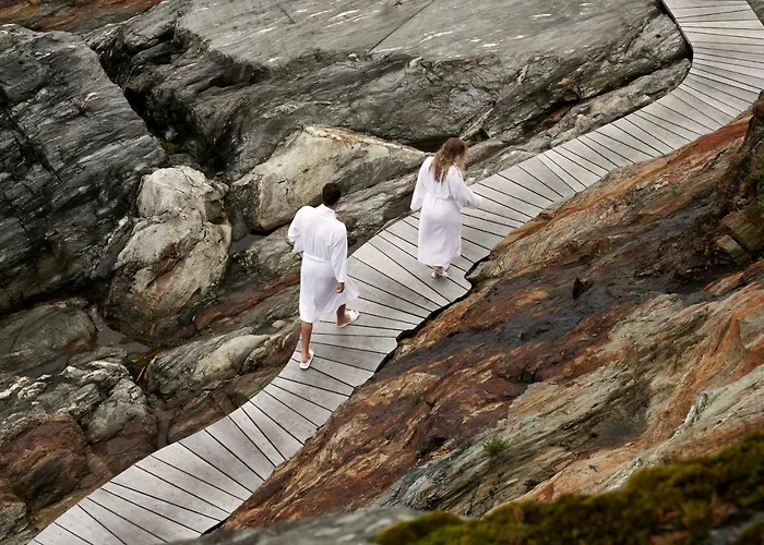 Solstrand & Bad 酒店 Osøyro