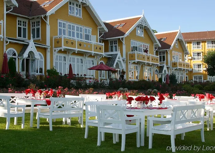 Hotel Solstrand & Bad Osøyro
