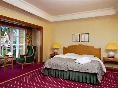 Hotel Solstrand & Bad Osøyro